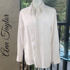 ANN TAYLOR LOFT OPEN EMBROIDERED COTTON WHITE TOP